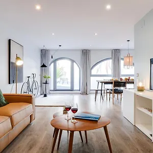 https://sweet-inn-apartments-gracia.topbarcelonahotels.com